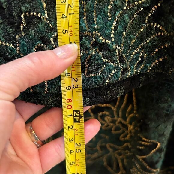 Notations 2 piece skirt outfit green gold felt feel stretchy size Large EUC - Picture 11 of 13